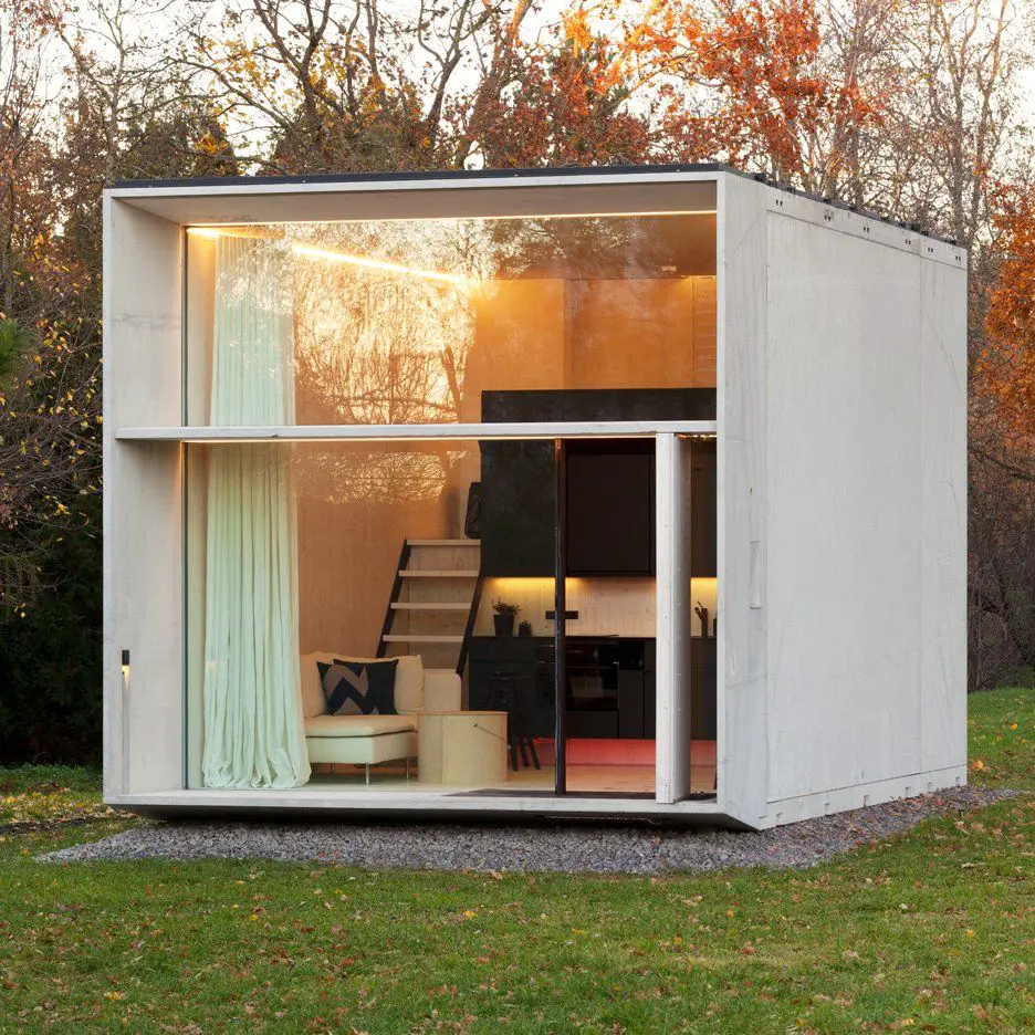 Movable Mini House