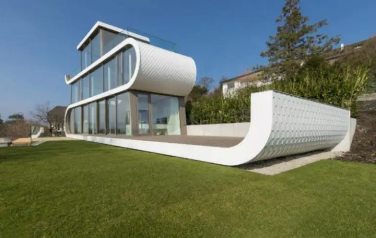Flexhouse in Switzerland by Evolution Design